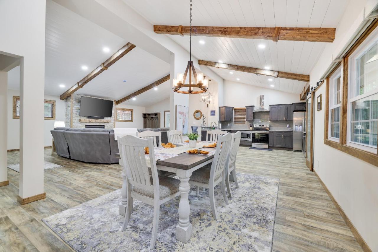 Whiskey Pines Retreat! Single Level Home, Outdoor Firepit, Ac, Bbq! Sleeps 9 In Lake Harmony! Exterior photo