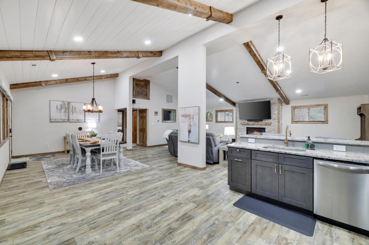 Whiskey Pines Retreat! Single Level Home, Outdoor Firepit, Ac, Bbq! Sleeps 9 In Lake Harmony! Exterior photo