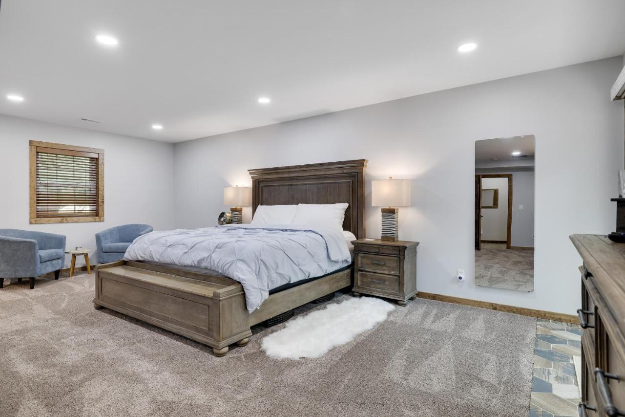 Whiskey Pines Retreat! Single Level Home, Outdoor Firepit, Ac, Bbq! Sleeps 9 In Lake Harmony! Exterior photo